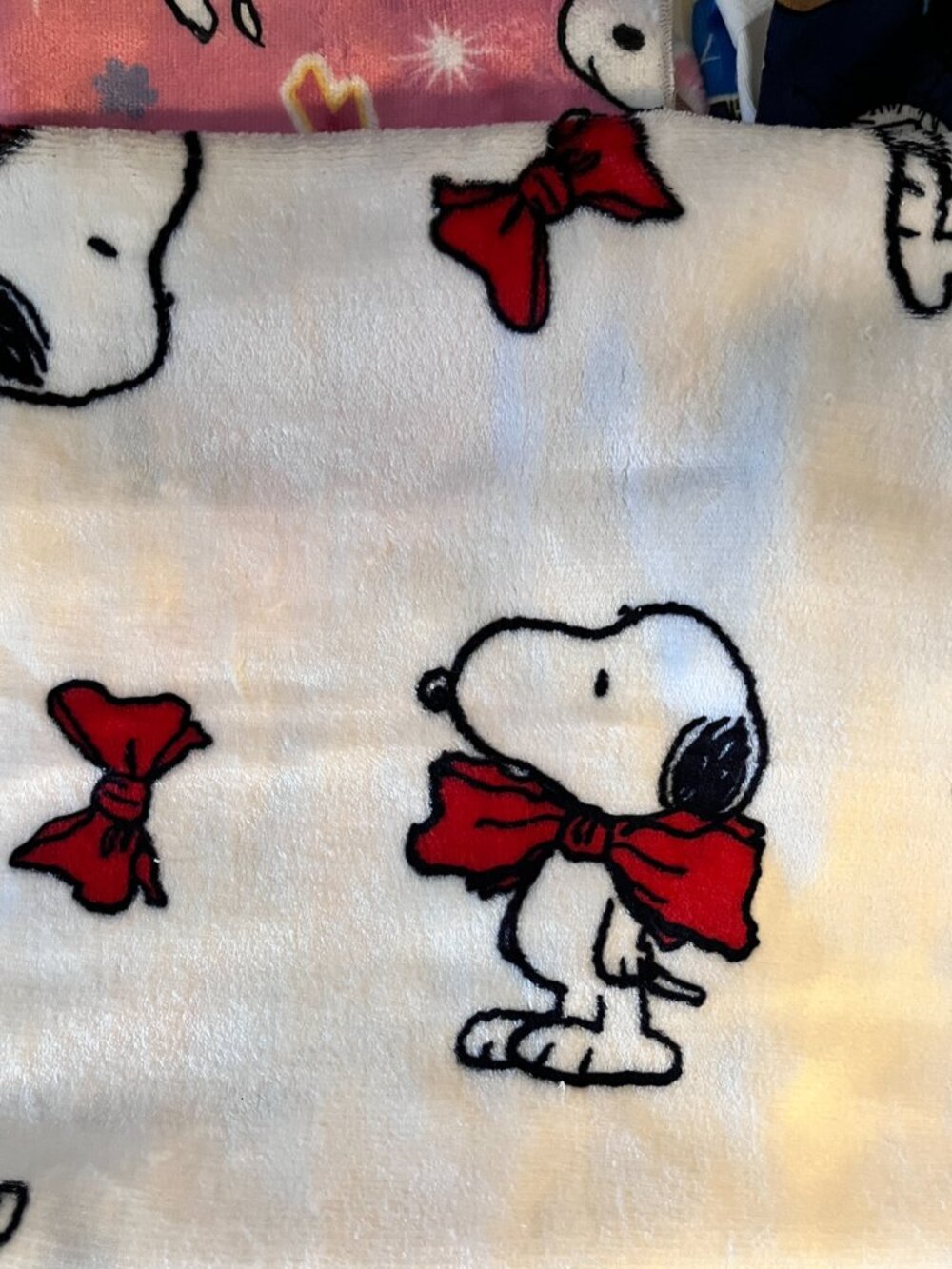 19 pc Snoopy scrap fabric - bundle 9 - Picture 4 of 15